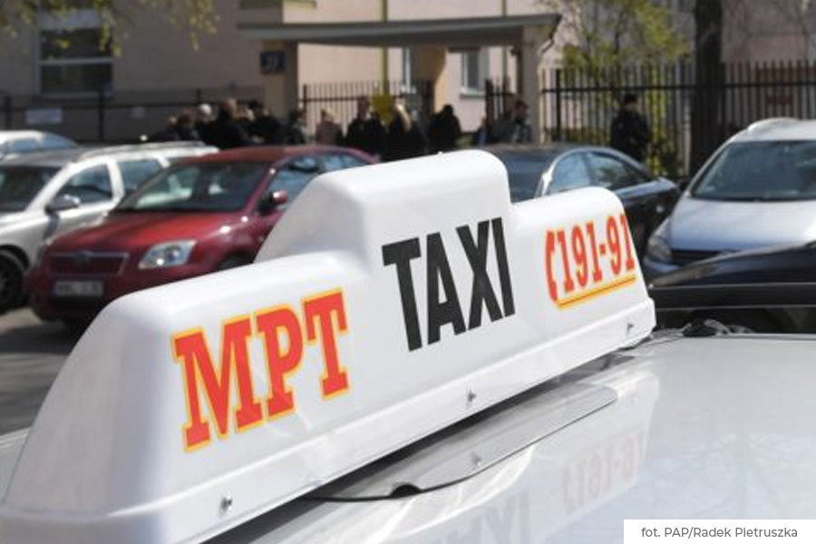 Miejskie taksówki decyzją R. Trzaskowskiego sprzedane zagranicznej firmie. Taksówkarze protestują!